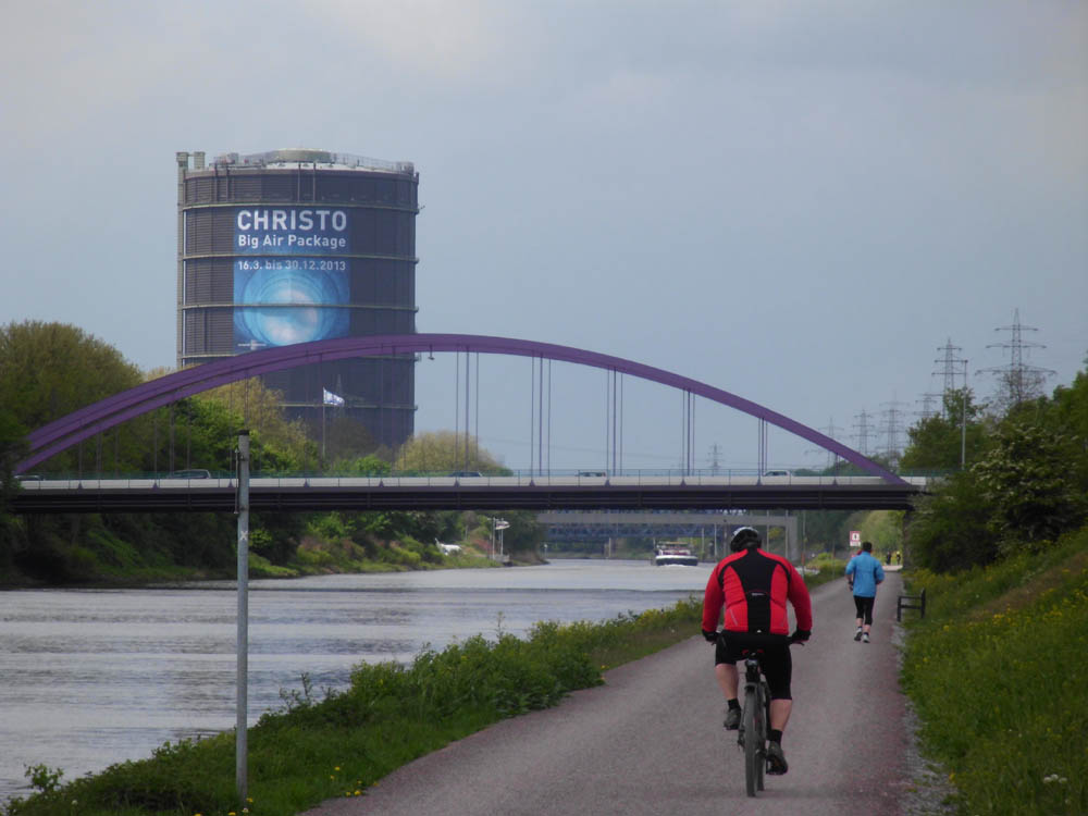 Kanal bei Oberhausen - 
jakob.beckeling@yahoo.com