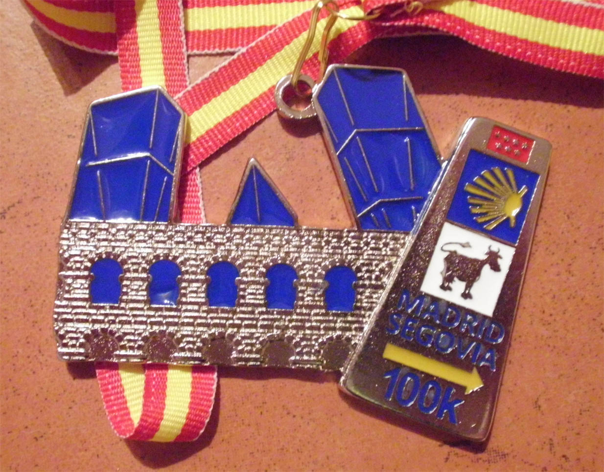 Madaille 100km Madrid-Segovia -- 
www.jakob-beckeling.net